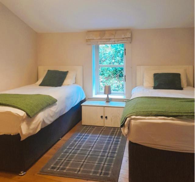 Ballyorgan Ballyhoura Mountain Lodges מראה חיצוני תמונה
