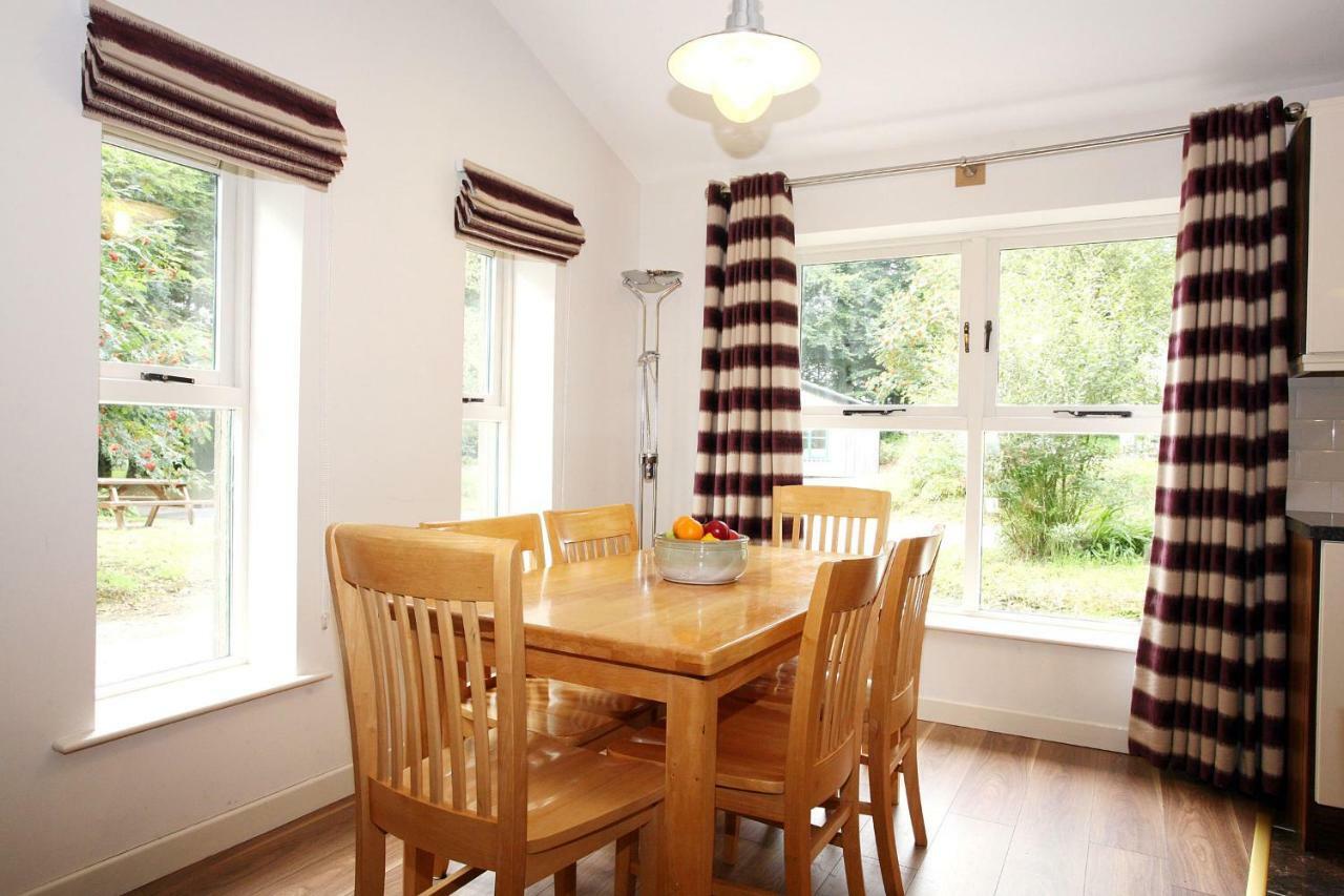 Ballyorgan Ballyhoura Mountain Lodges מראה חיצוני תמונה