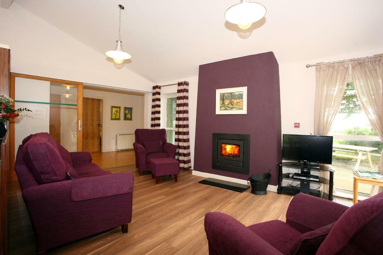 Ballyorgan Ballyhoura Mountain Lodges מראה חיצוני תמונה